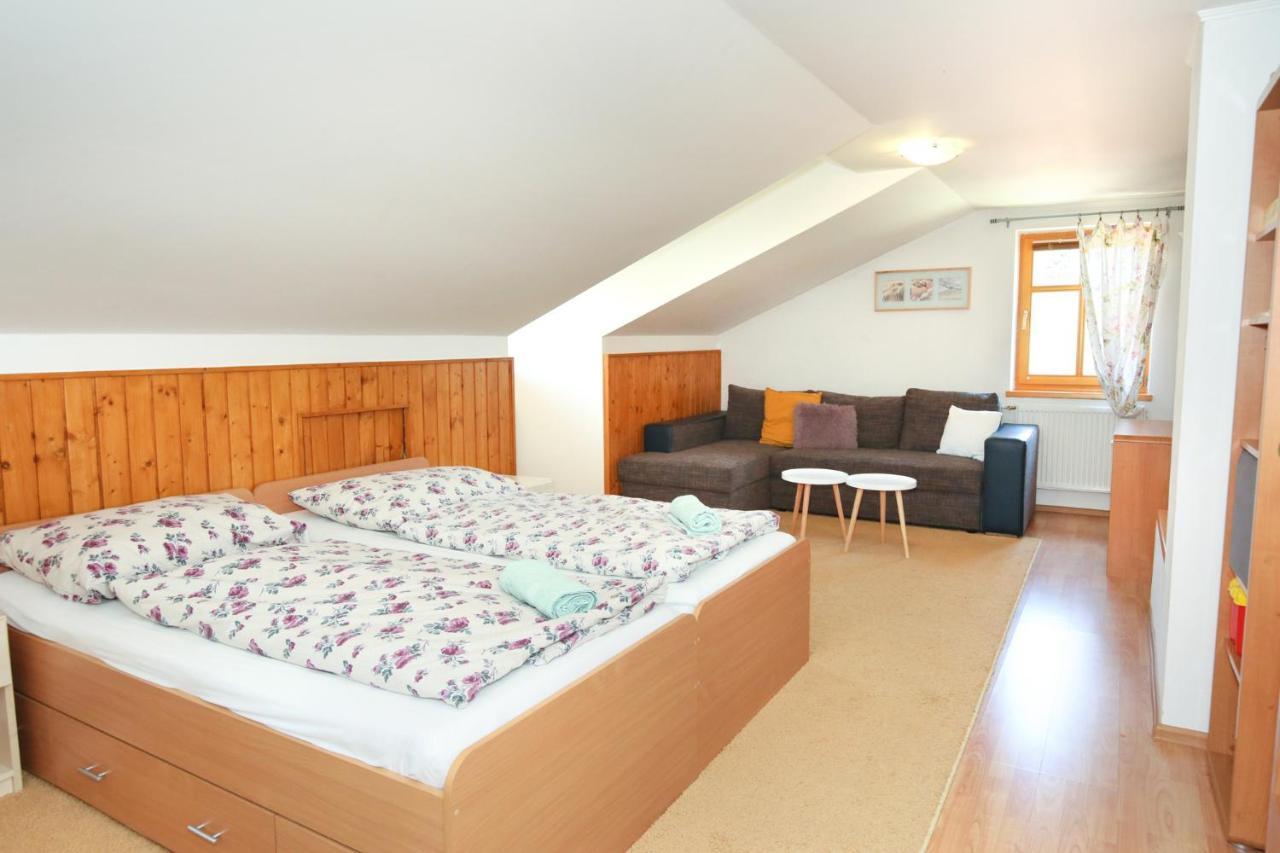 Apartman Daniela Leilighet Banská Štiavnica Eksteriør bilde